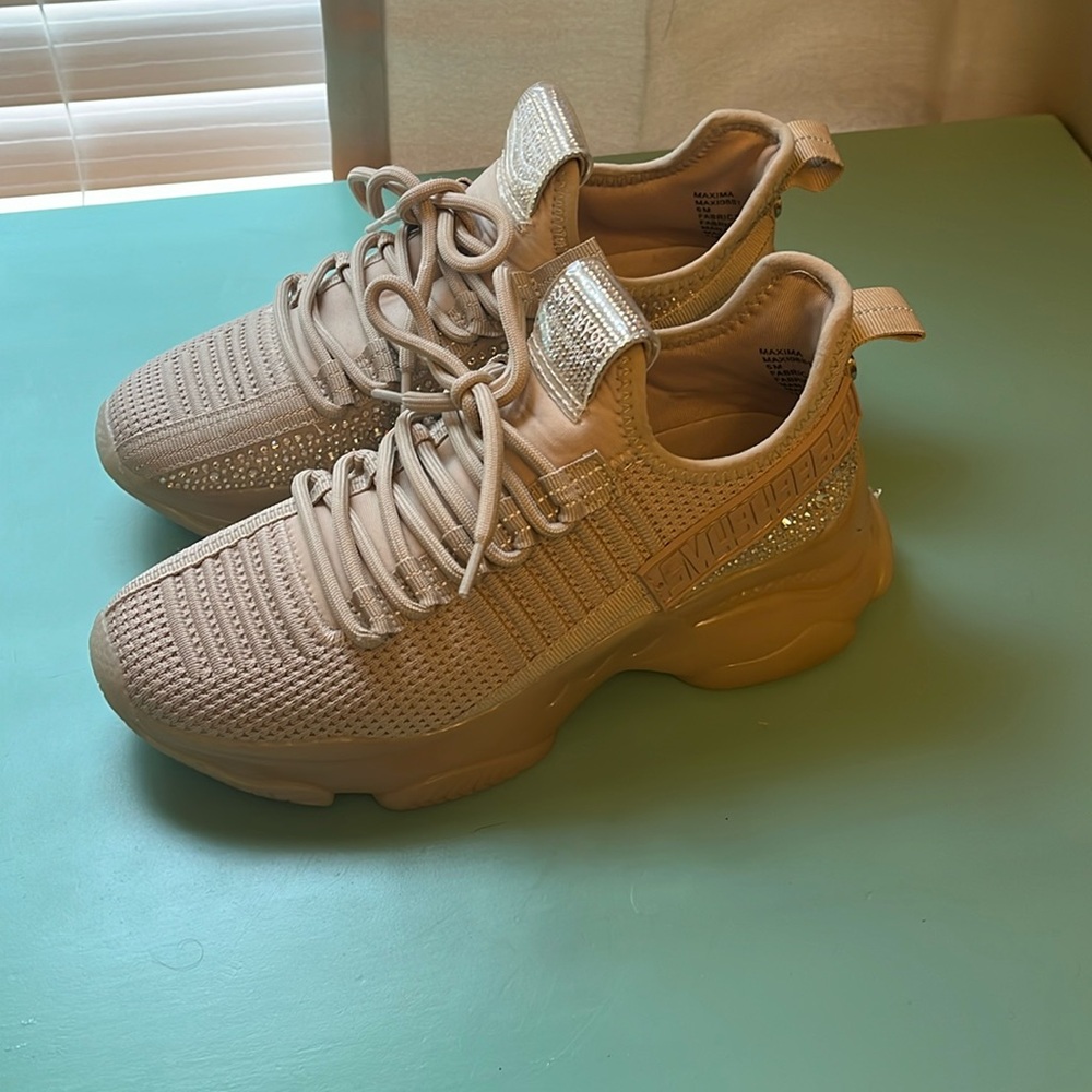Steve Madden SM NY90 beige blinged tennis shoes